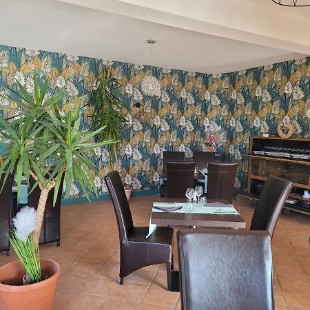Logis Hotel Restaurant L'Escapade 라마스터 외부 사진